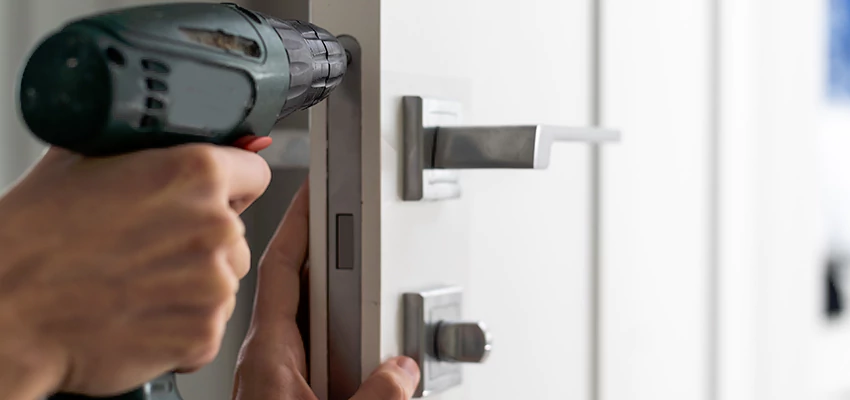 Locksmith For Lock Replacement Near Me in Lancaster, CA